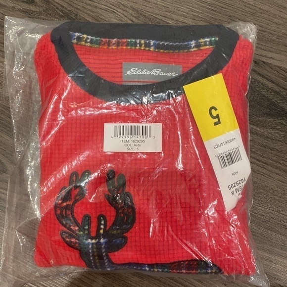 Eddie Bauer Kids' Holiday Sleep set - Picture 5 of 5